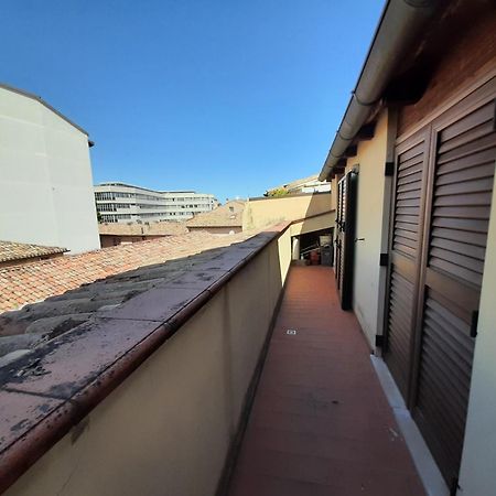 Casa Cavour Apartment Pesaro Exterior foto